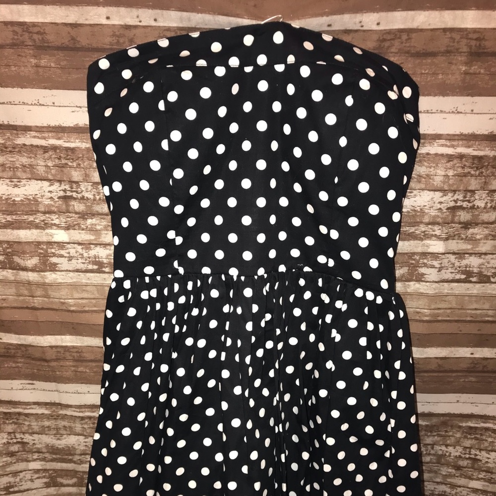 Sweetheart neckline polkadot dress